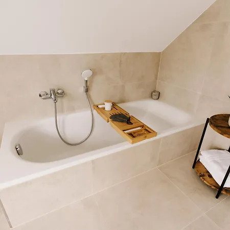 Kuesten Suite De Diek - Suite 4 Seitliche Deichlage, Balkon, 89Qm Greetsiel Exterior photo
