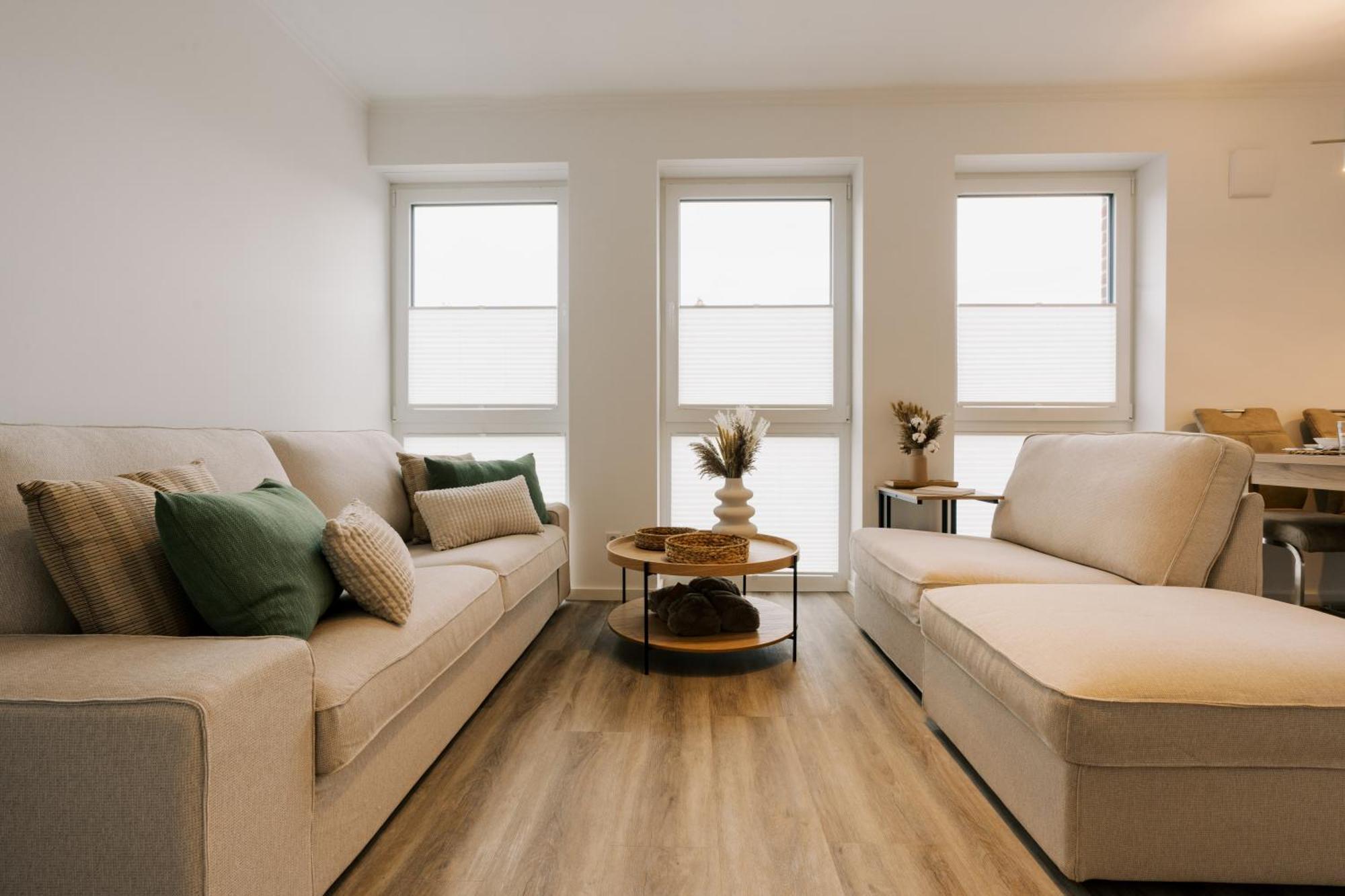 Kuesten De Diek - 4 Seitliche Deichlage, Balkon, 89qm Appartement *