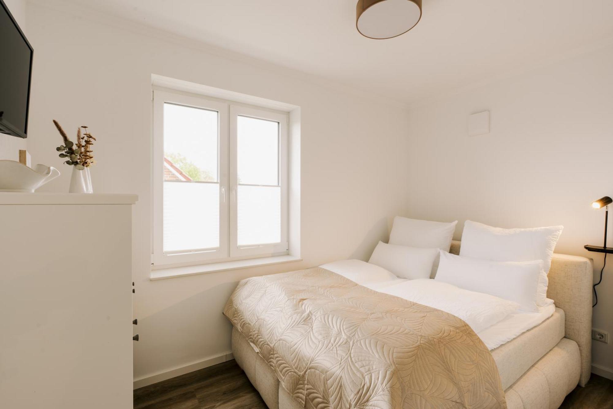 Kuesten De Diek - 4 Seitliche Deichlage, Balkon, 89qm Appartement